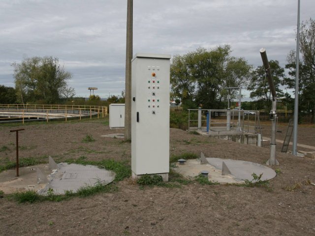18. Szafa sterująca przepompowni wody technologicznej